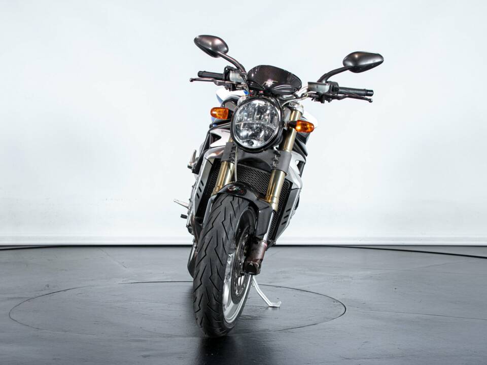 Bild 6/50 von MV Agusta DUMMY (2004)