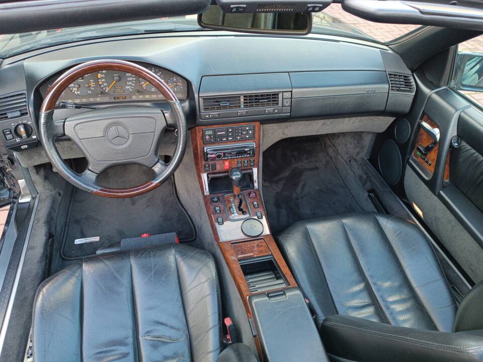 Image 6/24 of Mercedes-Benz 600 SL (1992)