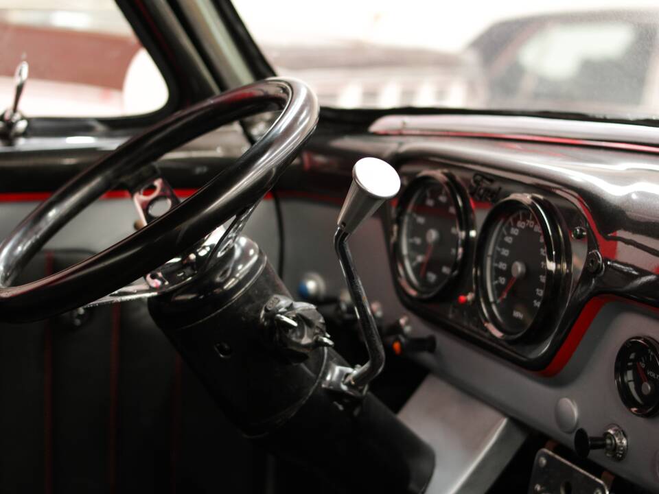 Imagen 43/57 de Ford F-100 (1955)