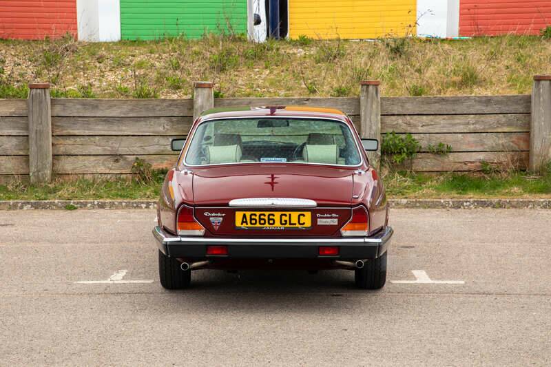 Image 9/50 of Daimler Double Six (1983)