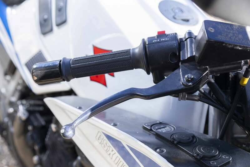Bild 20/38 von Suzuki GSX 1100 EF (1985)
