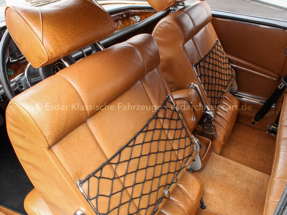 Image 5/35 of Mercedes-Benz 280 SE 3,5 (1970)