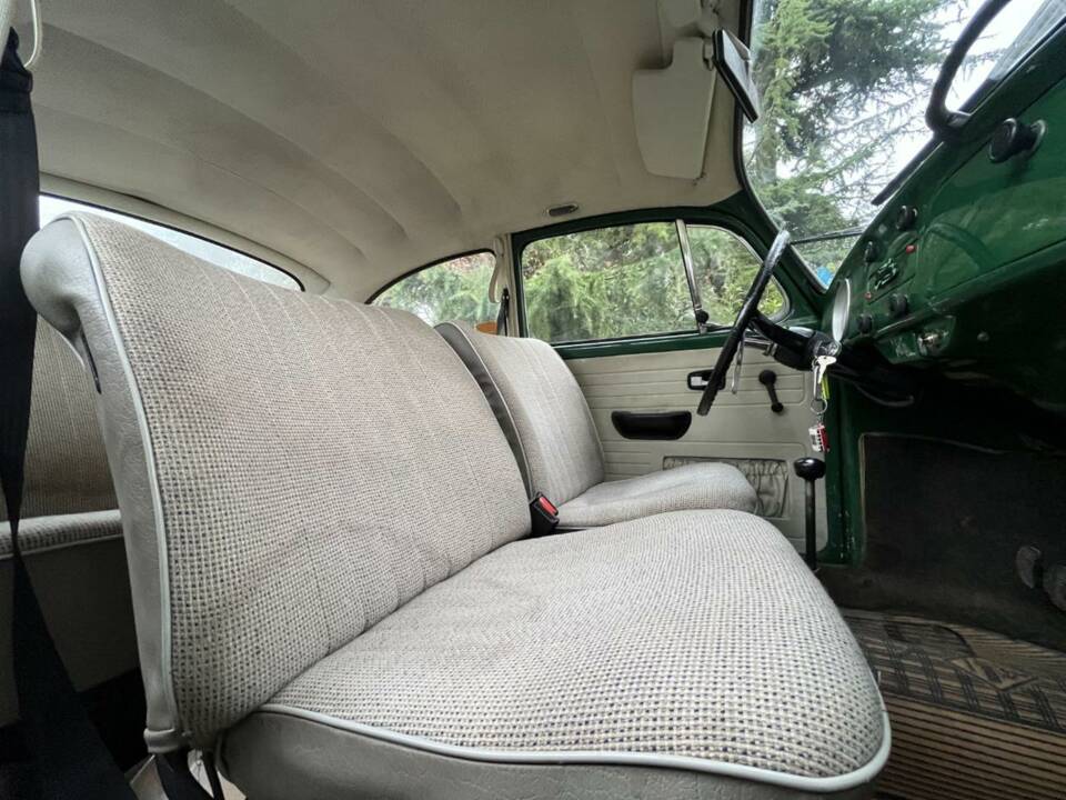 Image 6/43 of Volkswagen Beetle 1200 (1970)