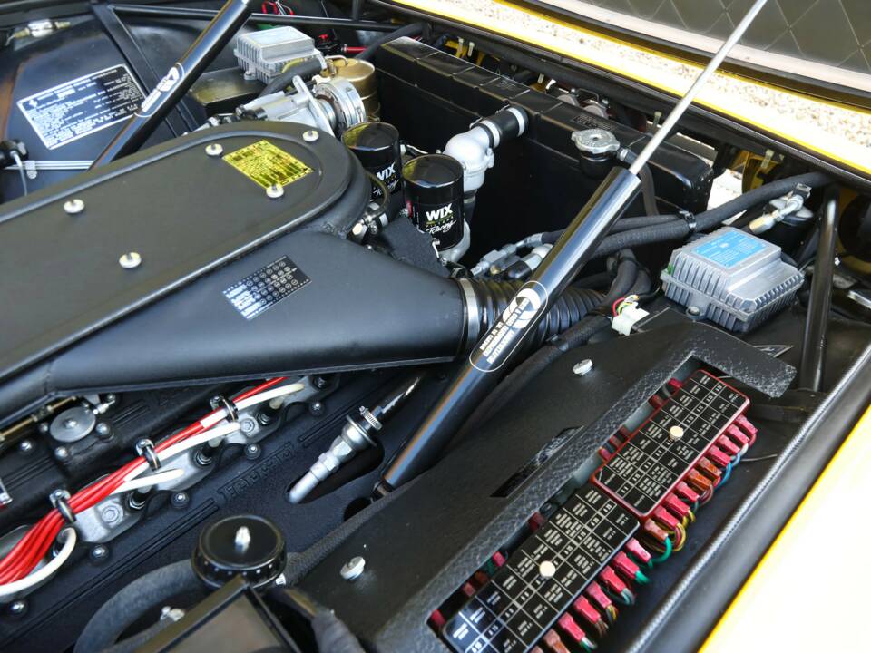 Image 47/50 of Ferrari 365 GTB/4 Daytona (1973)