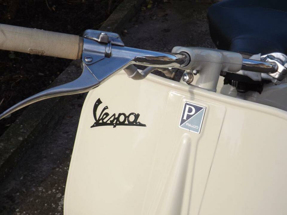 Immagine 28/38 di Piaggio Vespa 125 (1957)