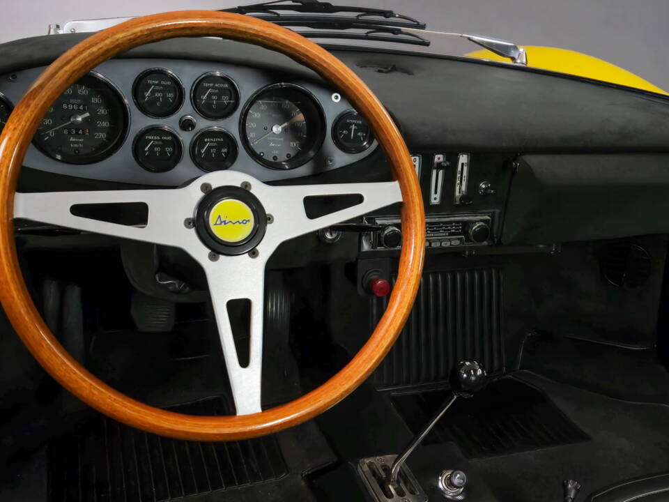 Immagine 40/50 di Ferrari Dino 246 GT (1972)