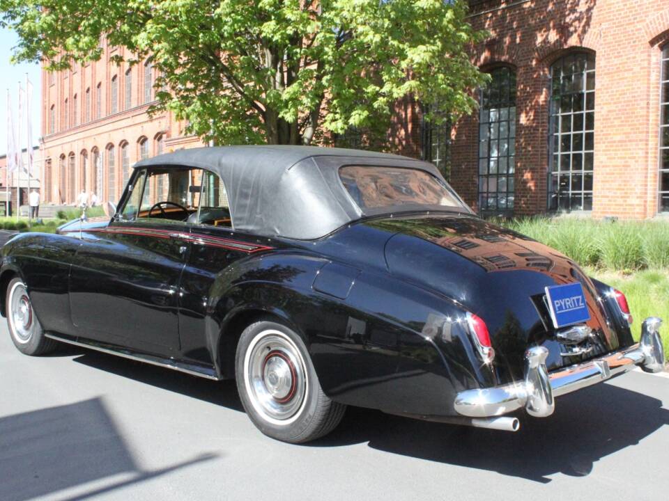 Bild 25/26 von Rolls-Royce Silver Cloud II (1961)