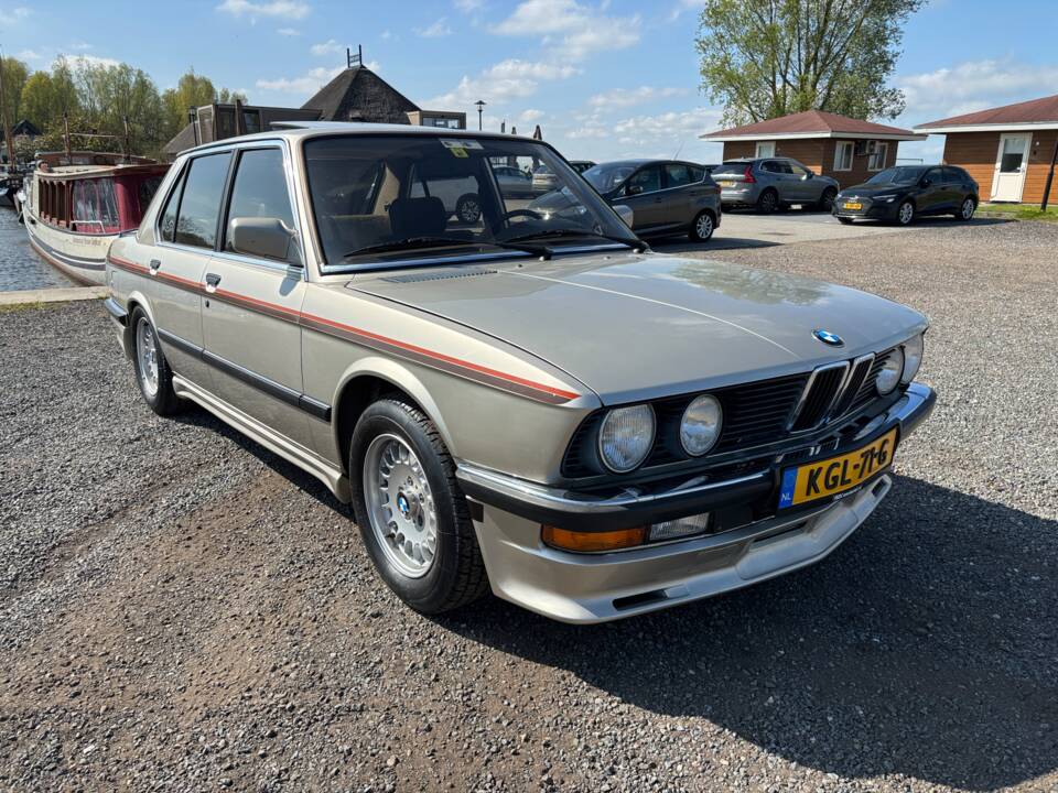 Bild 4/40 von BMW 524td (1985)