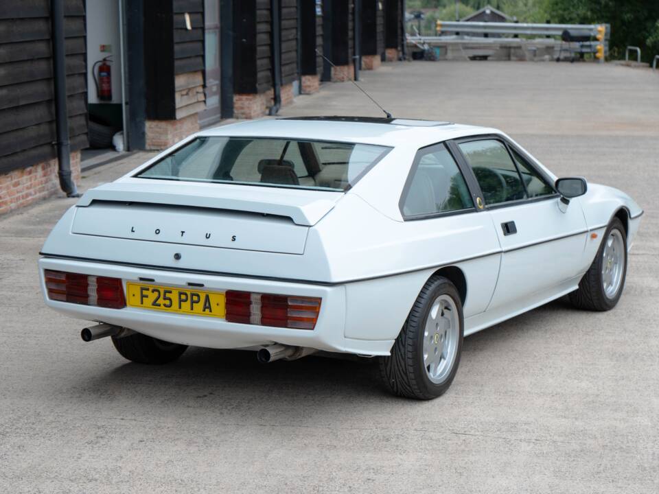 Immagine 2/50 di Lotus Eclat S 2.2 (1989)