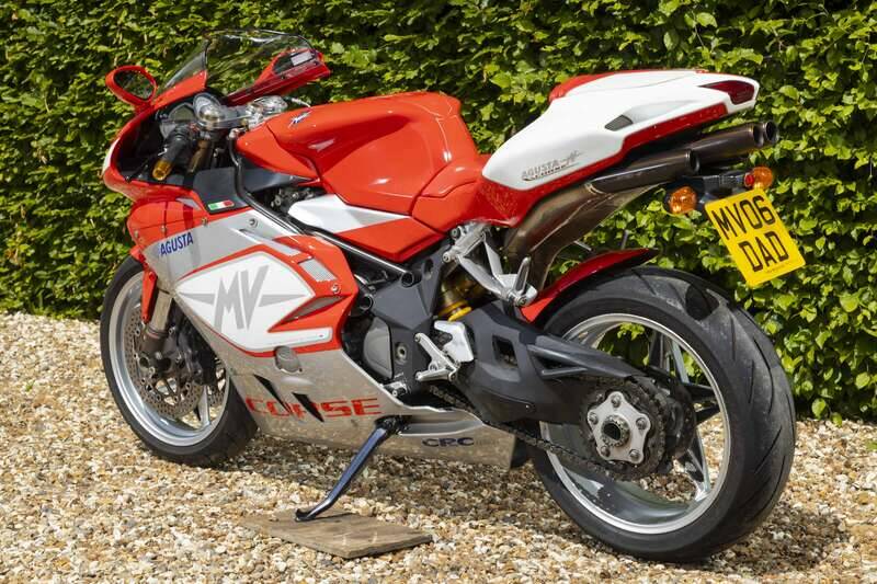 Image 24/45 of MV Agusta F4 1000 S (2006)