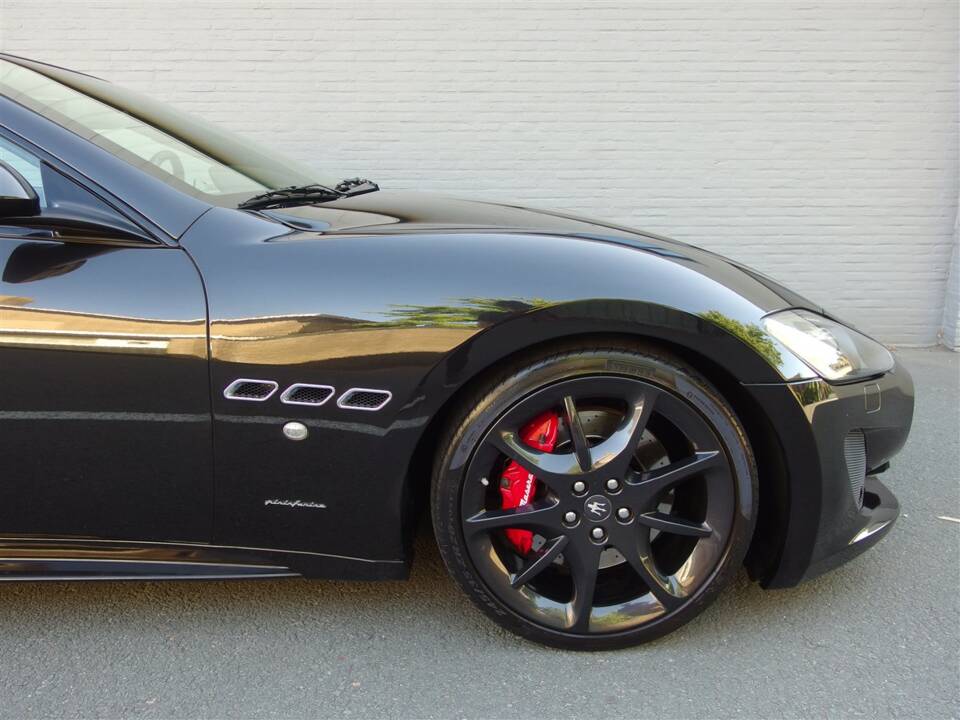 Bild 28/100 von Maserati GranTurismo S (2008)