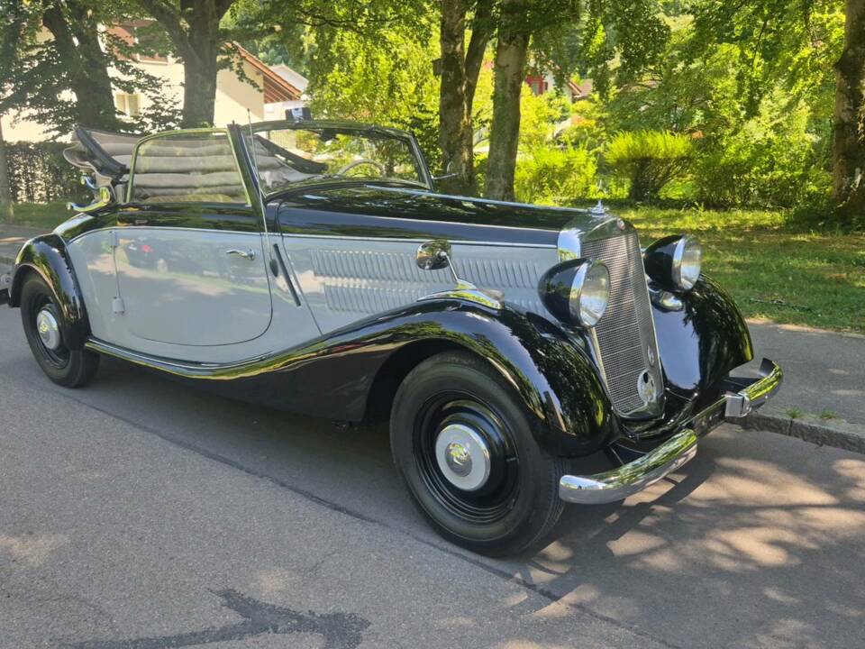 Imagen 3/28 de Mercedes-Benz 170 V  Cabriolet A (1937)