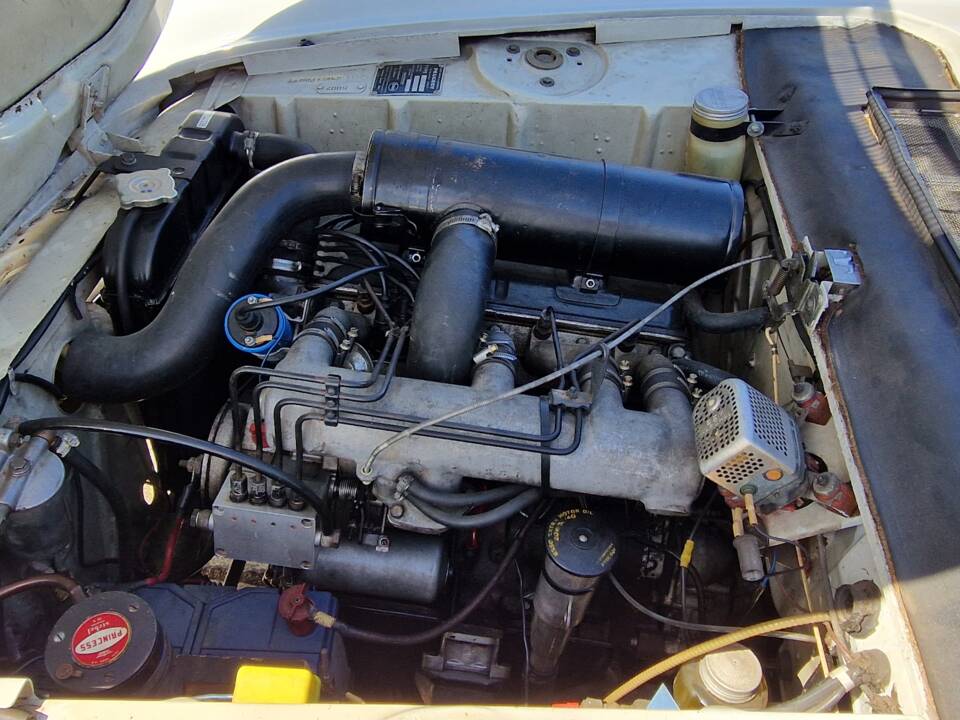 Image 9/14 of Peugeot 404 Coupé (1964)