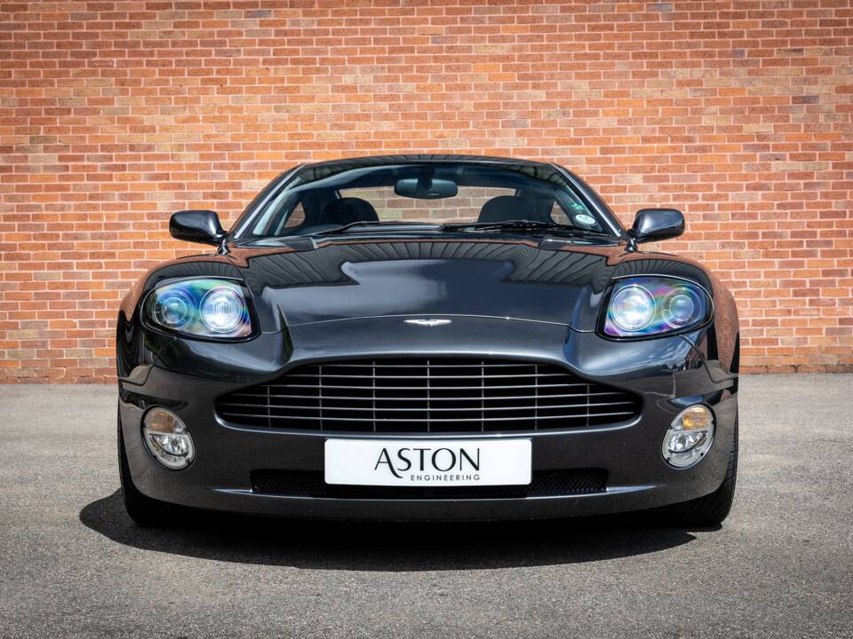Bild 5/50 von Aston Martin V12 Vanquish S (2005)