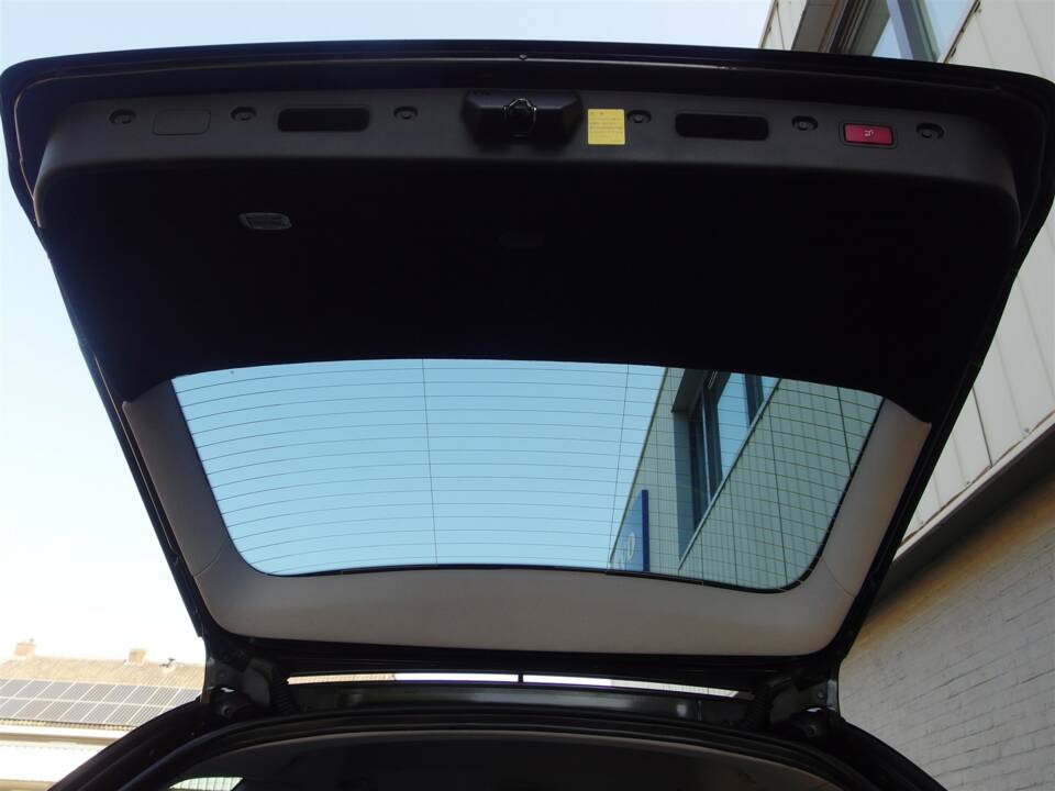 Image 68/98 of Mercedes-Benz E 63 AMG T (2008)