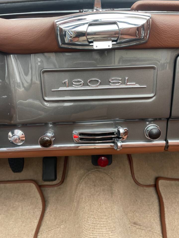 Image 17/51 de Mercedes-Benz 190 SL (1960)