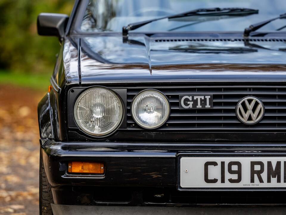 Afbeelding 31/46 van Volkswagen Golf I GTI 1.6 (1993)