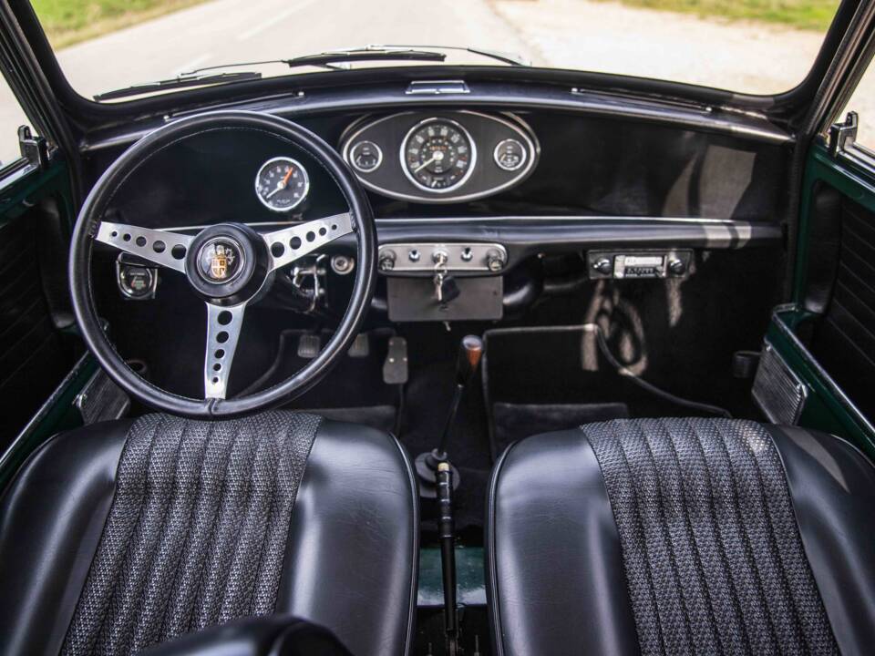 Immagine 25/47 di Austin Mini Cooper 1000 (1969)