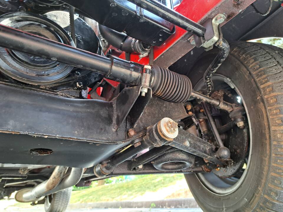 Suspension and underneath