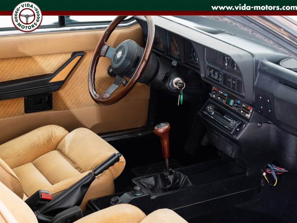 Image 9/11 of Alfa Romeo GTV 2.0 (1986)