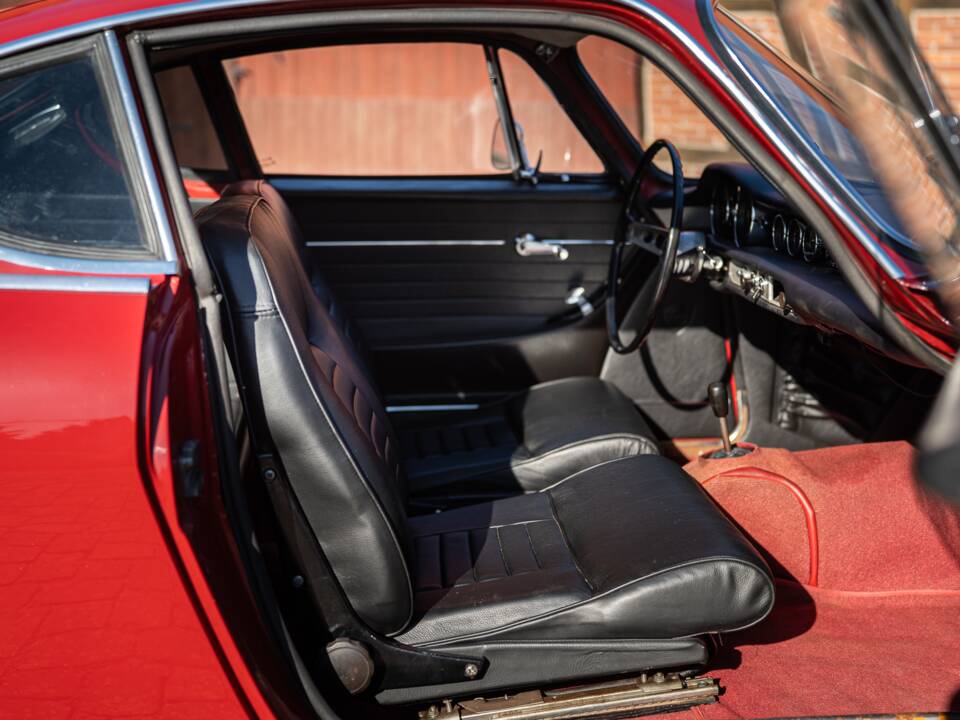 Image 34/59 de Volvo 1800 S (1964)