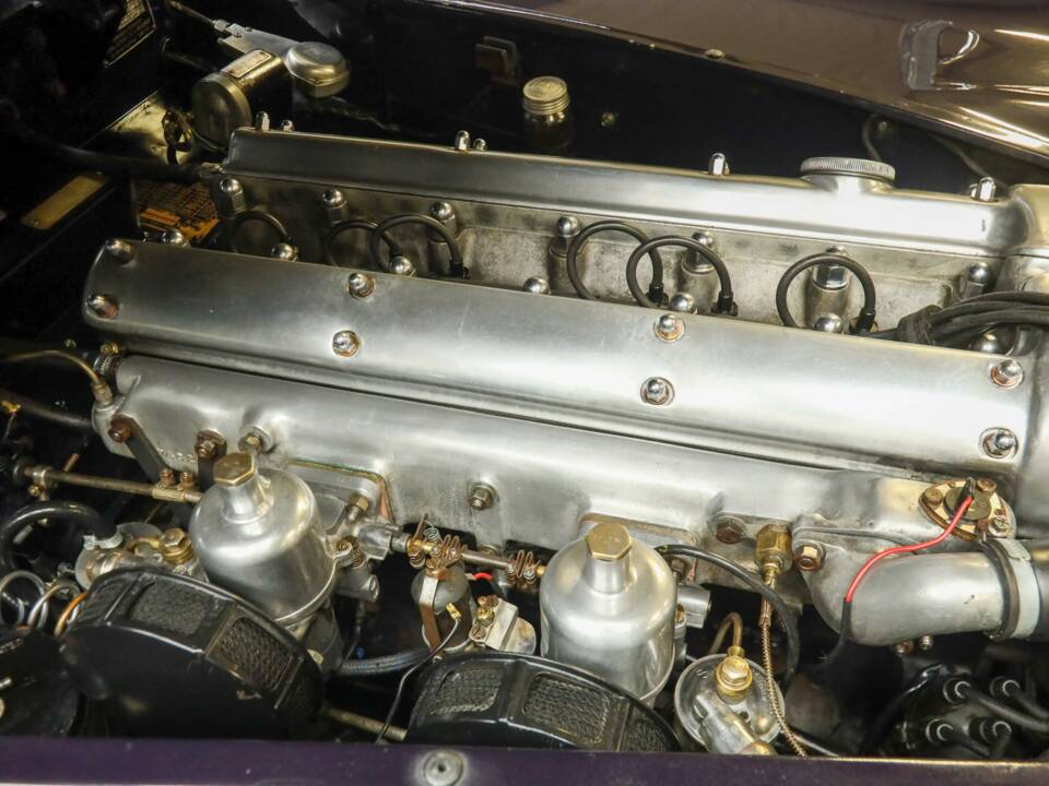 Image 27/50 of Jaguar XK 140 DHC (1955)