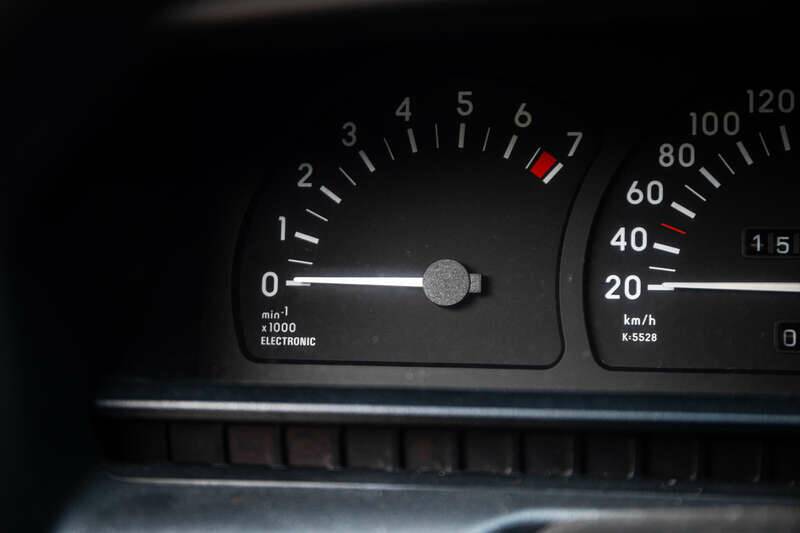 Bild 19/38 von Opel Omega 3,0i 24V (1992)
