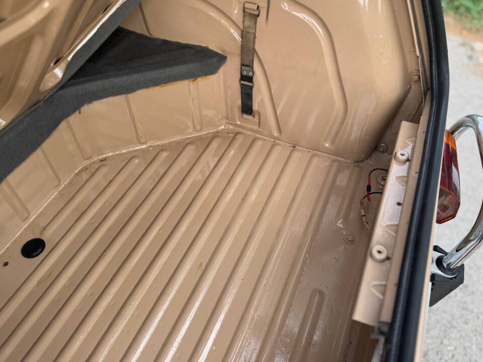 Bild 20/41 von Citroën Dyane 6 (1982)