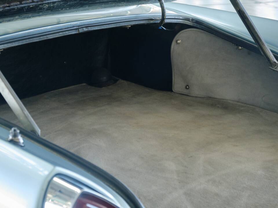 Bild 29/50 von Lancia Flaminia GT 2.5 3C Touring (1963)