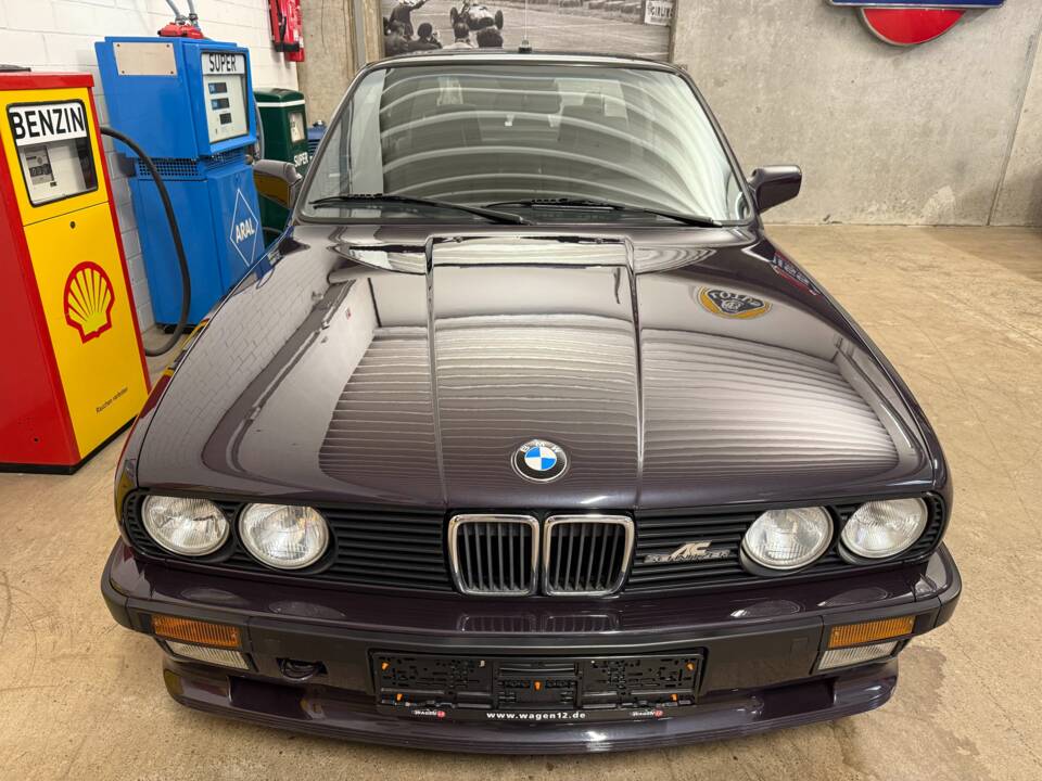 Image 4/18 of BMW 325i (1986)
