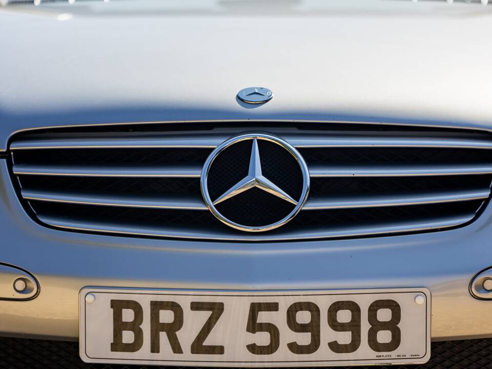 Image 14/50 de Mercedes-Benz SL 500 (2003)