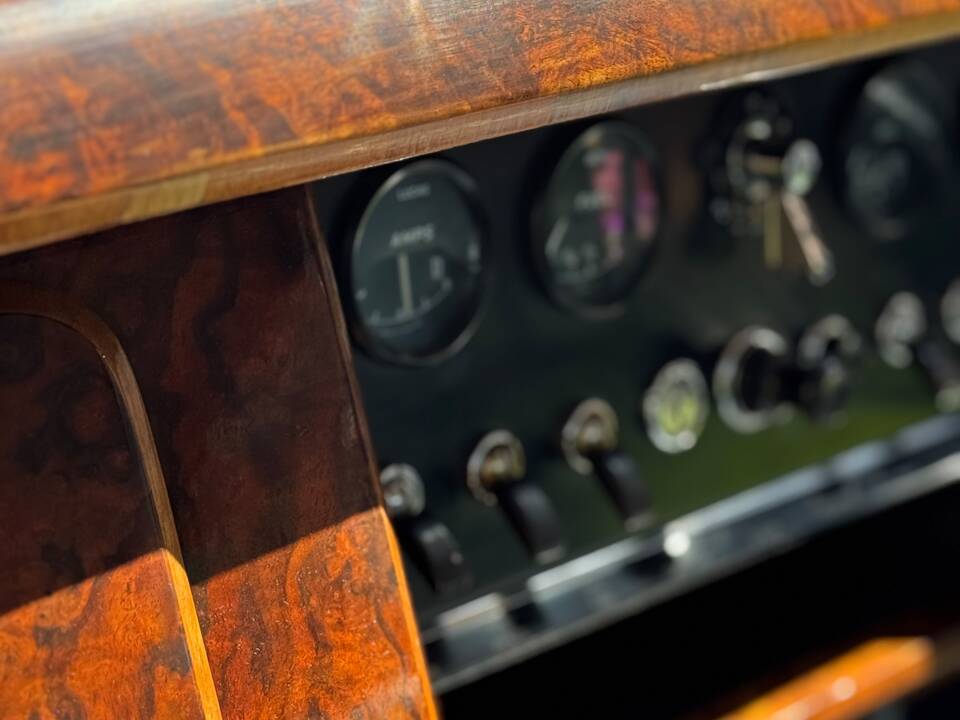 Imagen 22/50 de Jaguar Mk II 2.4 (1960)