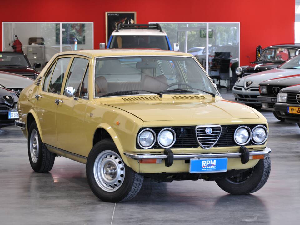 Image 1/31 of Alfa Romeo Alfetta 1.8 (1975)