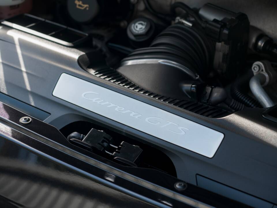 Image 6/50 de Porsche 911 Carrera GTS (2011)