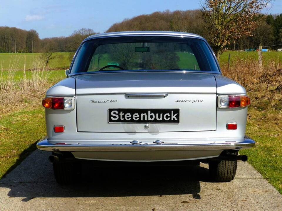 Maserati Quattroporte silbergrau metallic 1966