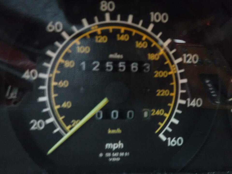 Image 3/31 de Mercedes-Benz 420 SEL (1986)