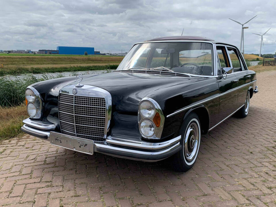 Bild 2/8 von Mercedes-Benz 300 SEL (1970)