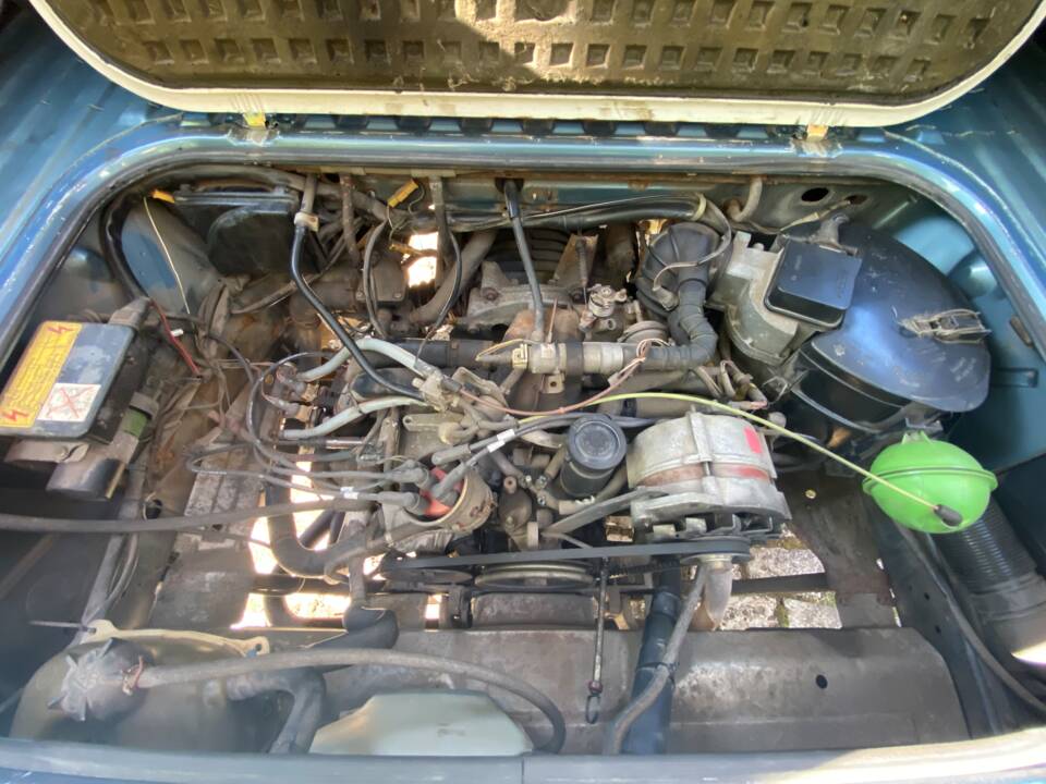Afbeelding 19/23 van Volkswagen T3 Caravelle 2.1 (G-Kat) (1989)