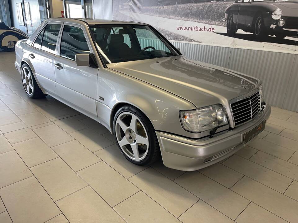 Bild 6/19 von Mercedes-Benz E 60 AMG (1993)