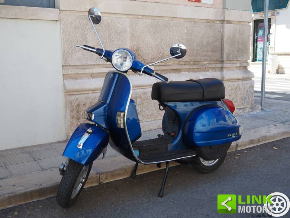 Bild 2/33 von Piaggio Vespa PX 150 E (1995)