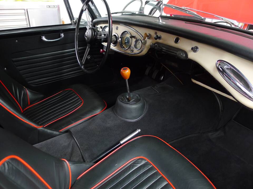 Afbeelding 7/14 van Austin-Healey 3000 Mk II (BJ7) (1963)