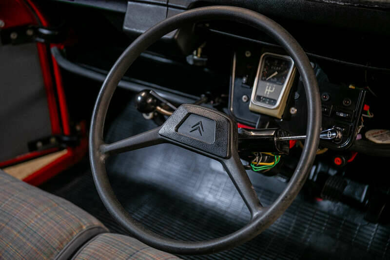 Image 17/29 of Citroën 2 CV 6 (1990)