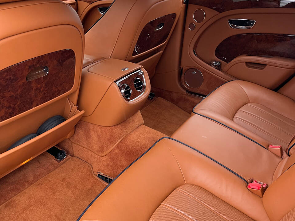 Immagine 9/24 di Bentley Mulsanne (2012)