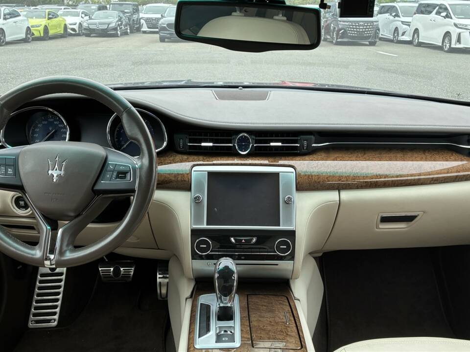 Image 13/56 of Maserati Quattroporte S (2015)
