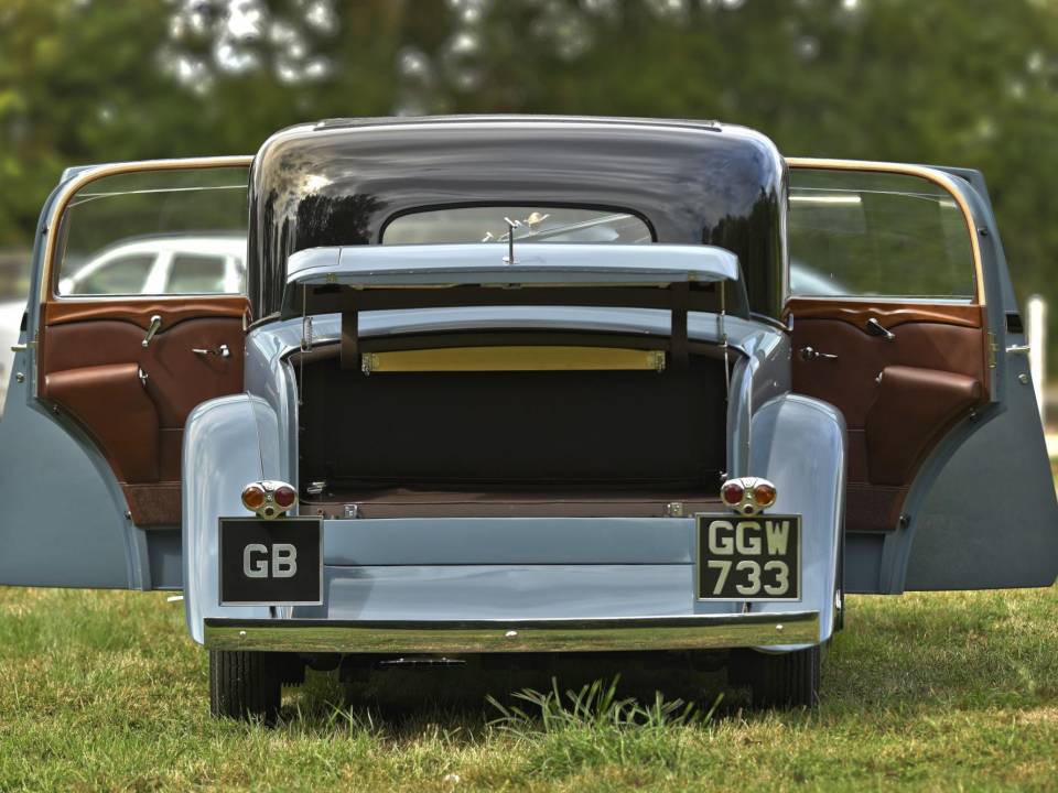 Image 17/50 of Rolls-Royce Phantom II (1934)