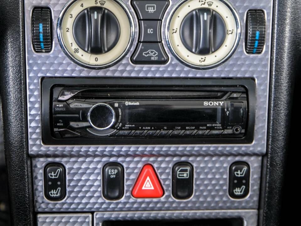 Bild 25/50 von Mercedes-Benz SLK 320 (2000)