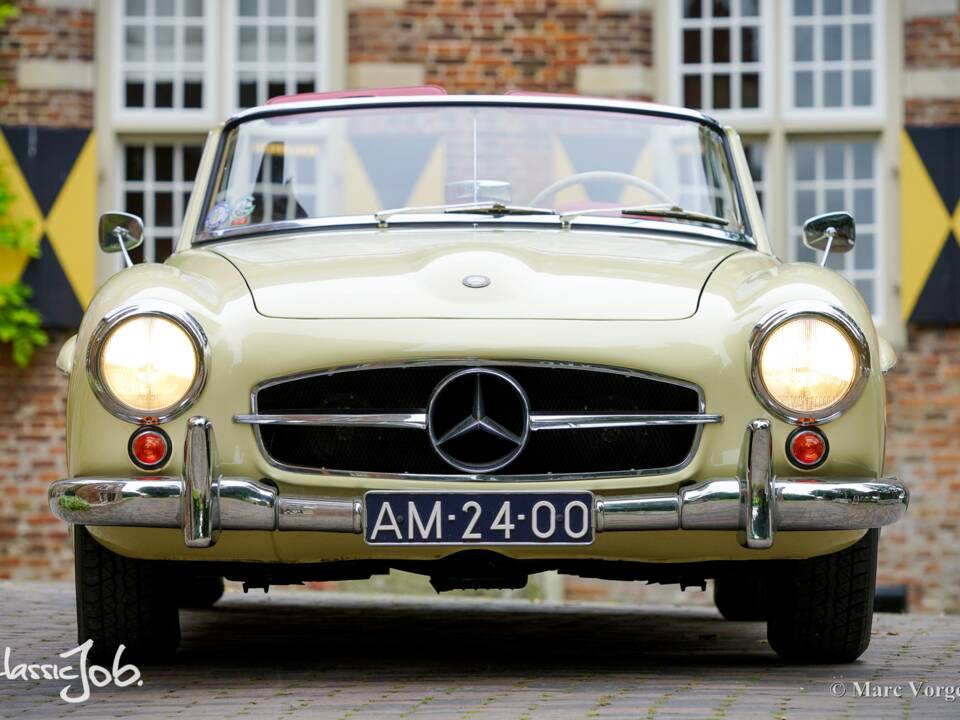 Image 1/61 of Mercedes-Benz 190 SL (1959)