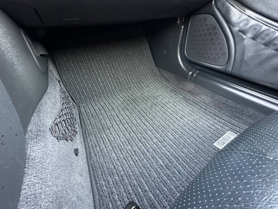 Afbeelding 14/15 van Mercedes-Benz SLK 230 Kompressor (1998)