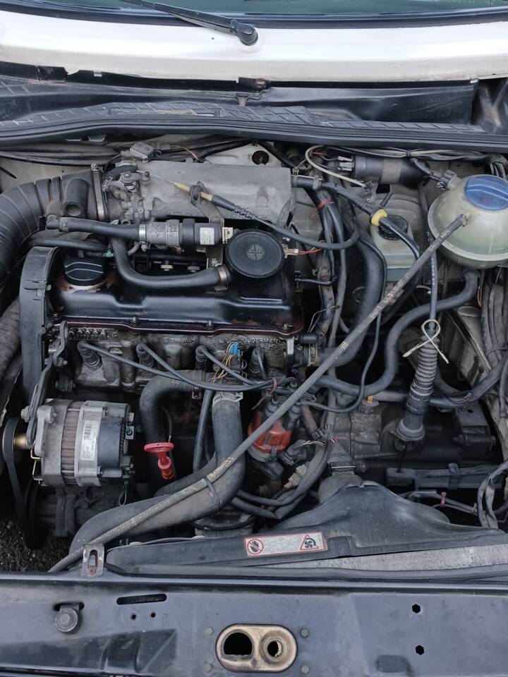 Bild 56/63 von Volkswagen Golf II GTi 1.8 (1989)