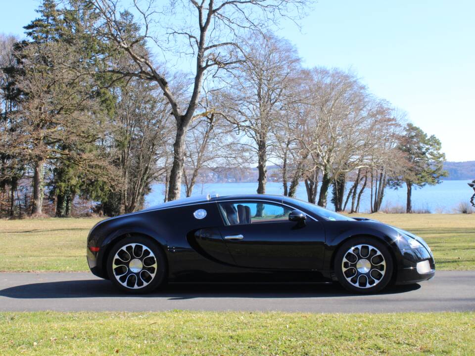 Immagine 4/18 di Bugatti Grand Sport (2011)